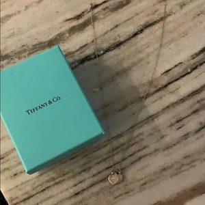 Tiffany’s silver pendant necklace
